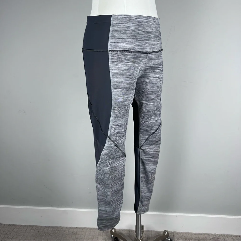 Like New-Lululemon Grey Striped Mesh Running Leggings with Zipper Pocket Size 8 - Picture 11 of 14